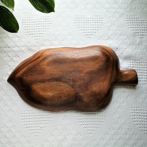 Monkey Pod Wood Platter 16"x8 1/4" - Picture 3 of 4